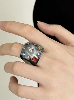 甜酷彩钻爱心树脂宽版戒指个性时髦摩登高级感指环戒小众设计饰品