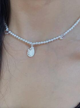气质优雅潮流白色珍珠水滴项链轻奢高级感时髦精致小众锁骨链新款