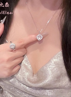 925银白玉髓花朵莫比乌斯项链