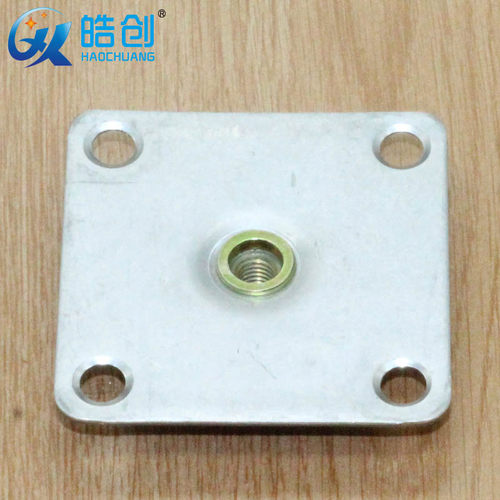 直销铁片7x7-1.5mm厚大孔带M8螺母沙发木脚连接铁板家具五金配件 - 图0