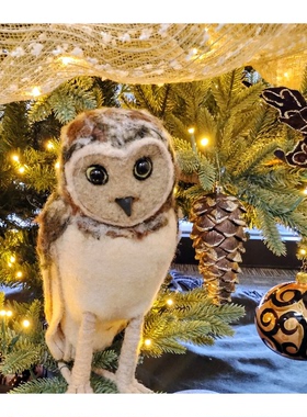 现 纽约下城公园进口山林低语者童话谷仓猫头鹰手工毛毡装饰摆件