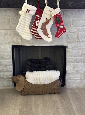 现 纽约下城公园进口腊肠小狗精细柳条编织装饰收纳筐摆件