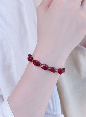天然朱砂手串女款原矿石高含量