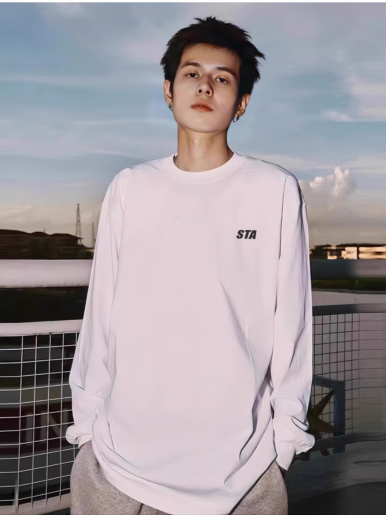 STA旗舰店基础小logo圆领长袖男女美式重磅纯棉黑白情侣休闲卫衣