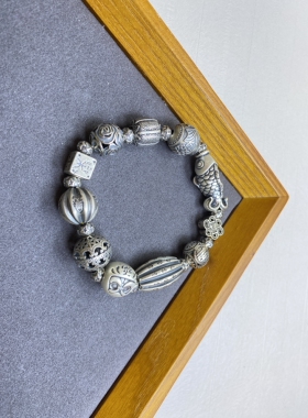 新款试卖，不带证书，不支持七天无理由退货！