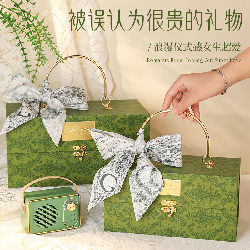 生日礼物女生实用的高级感围巾冬天送女朋友闺蜜礼盒圣诞2024新款