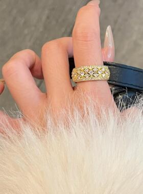 时髦高货~老钱风排钻戒指