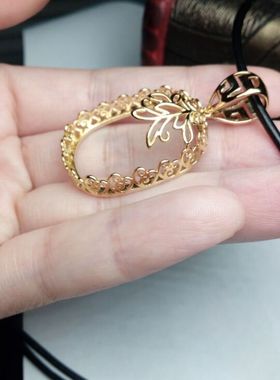 925银镀黄金 加保护膜 枝蔓花边围绕 长方型 半包 吊坠托22*28