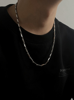 男士嘻哈风钛钢配饰锁骨链