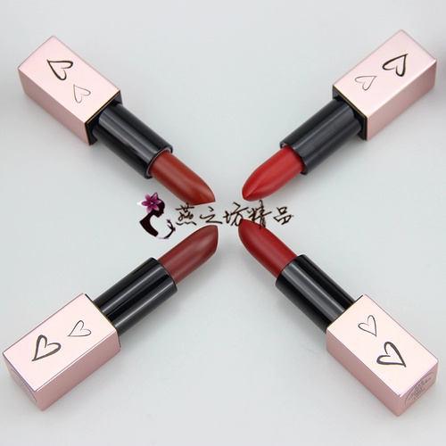 Водостойкая помада, товар из официального магазина, не выцветает, не стирается