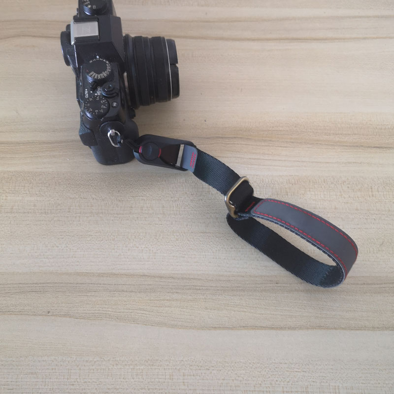 快拆相机手腕带适用单反佳能R10尼康索尼富士XT4微单快摄磁吸手绳