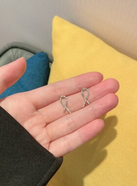 韩国气质女小巧个性简约耳钉