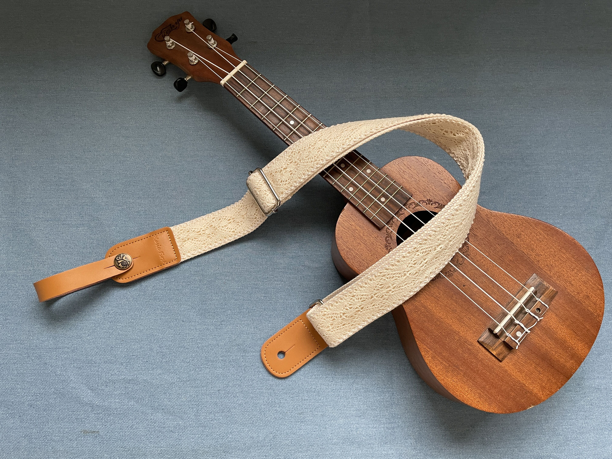纯手工仙女浪漫蕾丝尤克里里背带ukulele strap 纯色尤克里里带 - 图0