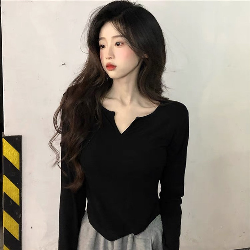 纯欲风辣妹V领长袖T恤女装秋季2024新款白色修身显瘦内搭打底上衣