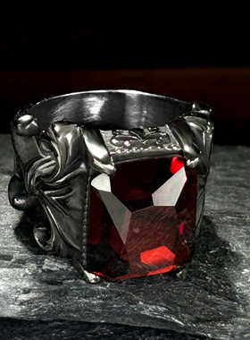 吸血鬼红宝石戒指男款钛钢