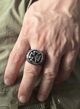 黑十字架戒指男款钛钢个性