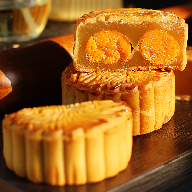 广州荔荣皇尚皇传统酒家双黄纯白莲蓉月饼广东老式散装咸蛋黄广式