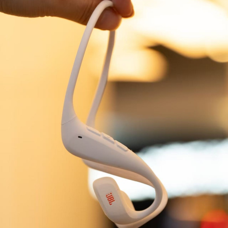 JBL PACE 开放式运动蓝牙耳机IP68防尘防水不入耳挂脖式 - 图3
