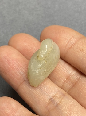 清代风格和田玉鹅吊坠，工艺精湛灵动，大小适中精品，纯手工雕刻