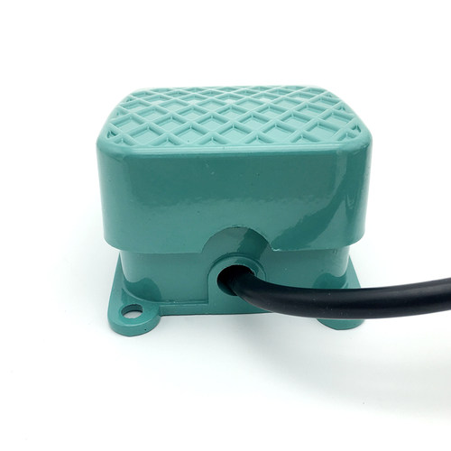 脚踏开关TFS-2自复位点动 机床配件原装脚踩踏板开关带线2米 - 图1