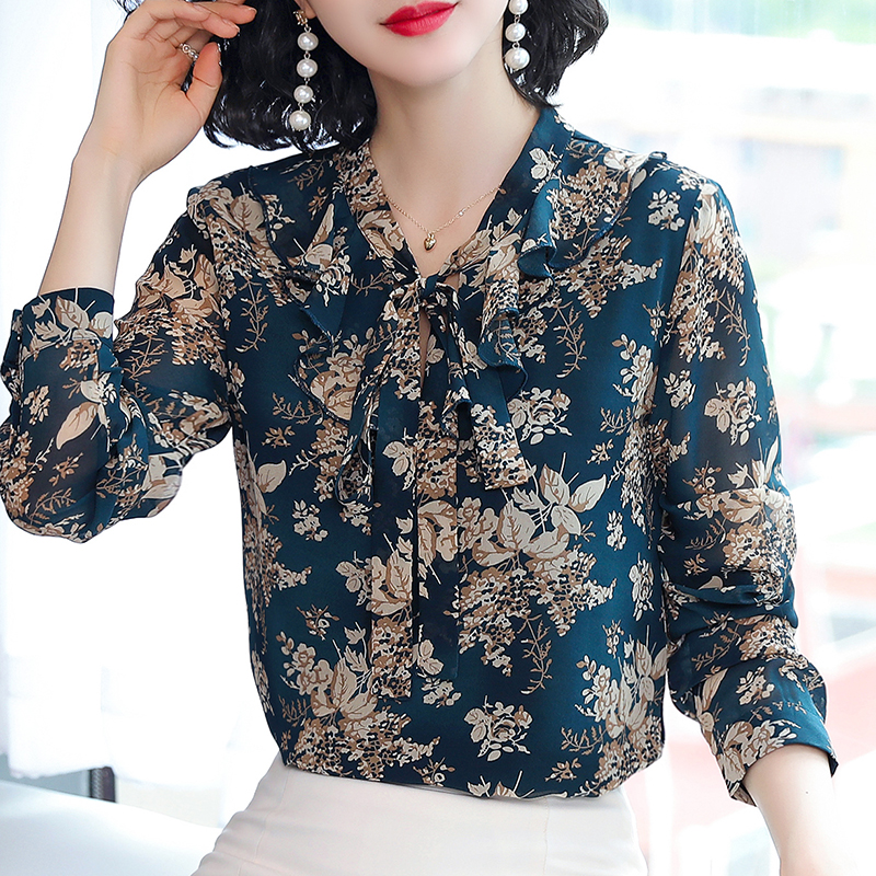 铂伊旗舰店碎花上衣女秋装新款气质长袖大码洋气打底小衫遮肚子雪纺衬衫1