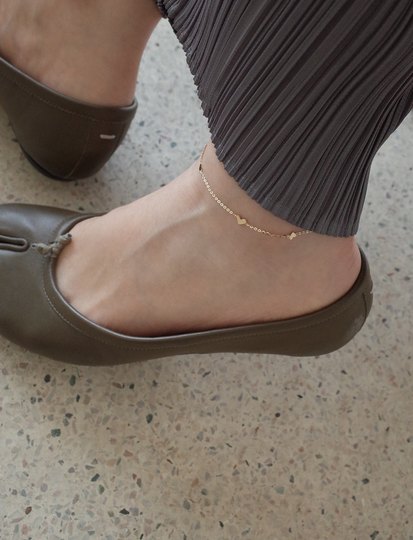 高定走秀款～洗澡不用摘简约秀气时髦大方三颗爱心脚链百搭单品