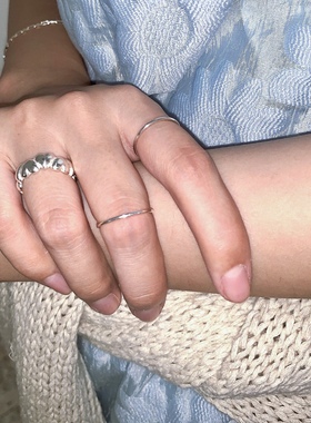 通体纯银实心小银戒指