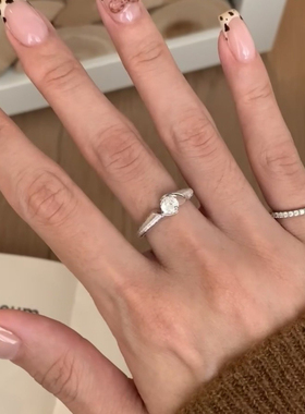 食指珠宝一颗大钻钻破碎星云戒指时尚优雅轻奢感设计戒指女款礼物