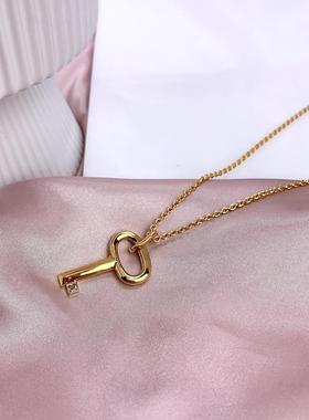 精致百搭项链锆石镶嵌钥匙项链