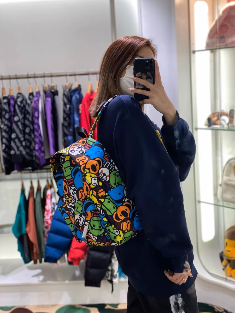 现货 BAPE BABY MILO DAY PACK 黑色 绿迷彩动物园 双肩包 中号 - 图1