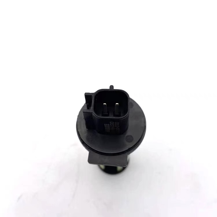 适用全新君威君越迈锐宝XL昂科威探界者液位传感器玻璃水壶感应器 - 图3