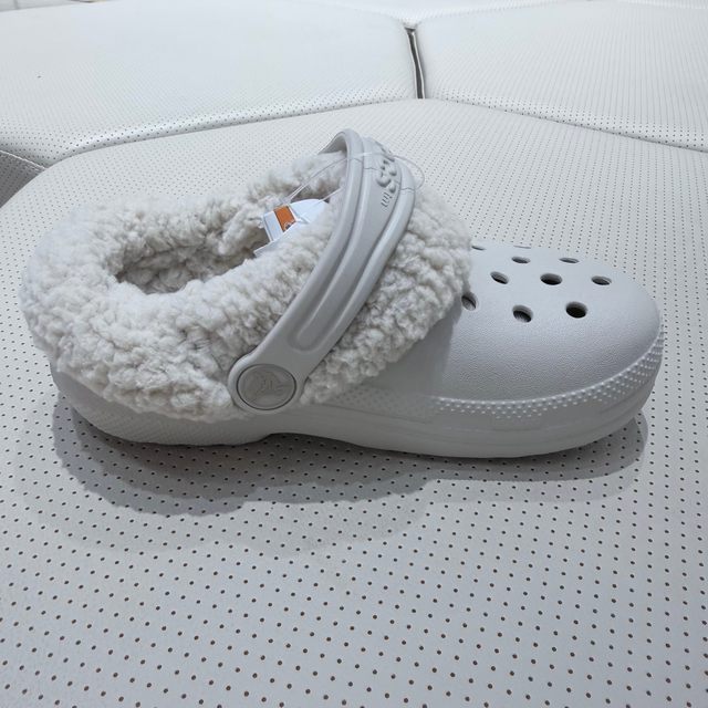 Crocs winter slippers classic warm velvet non-slip wear-resistant lightweight shock-absorbing children's hole-in-the-wall shoes 210847