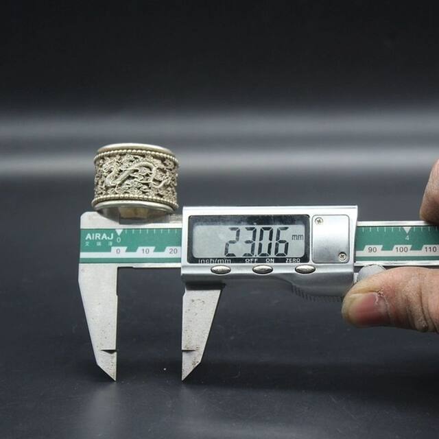 Antique miscellaneous collection antique dragon and phoenix ring ring can rotate the ring special price