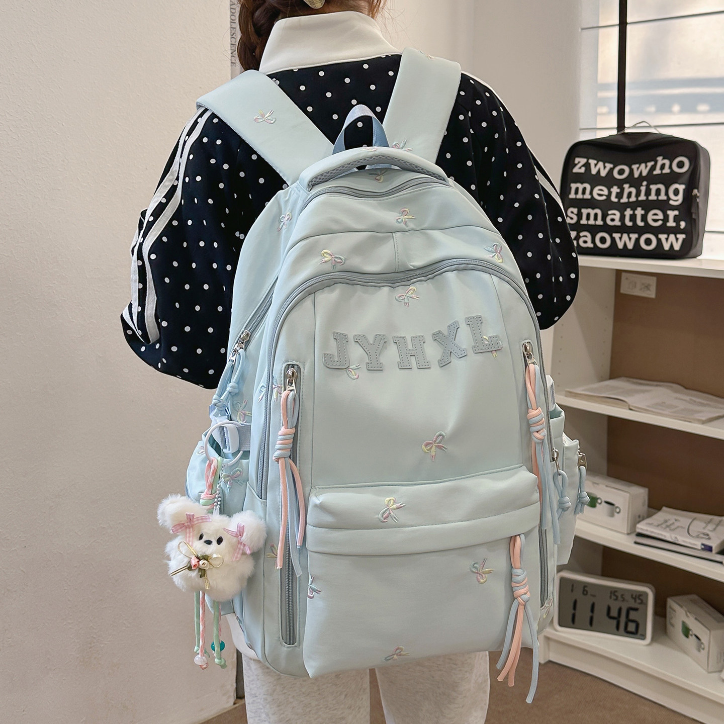 减负多口袋大容量书包女小学生轻便耐用防水双肩包初中女生时尚潮,淘宝优惠券,粉丝福利购,淘宝优惠卷