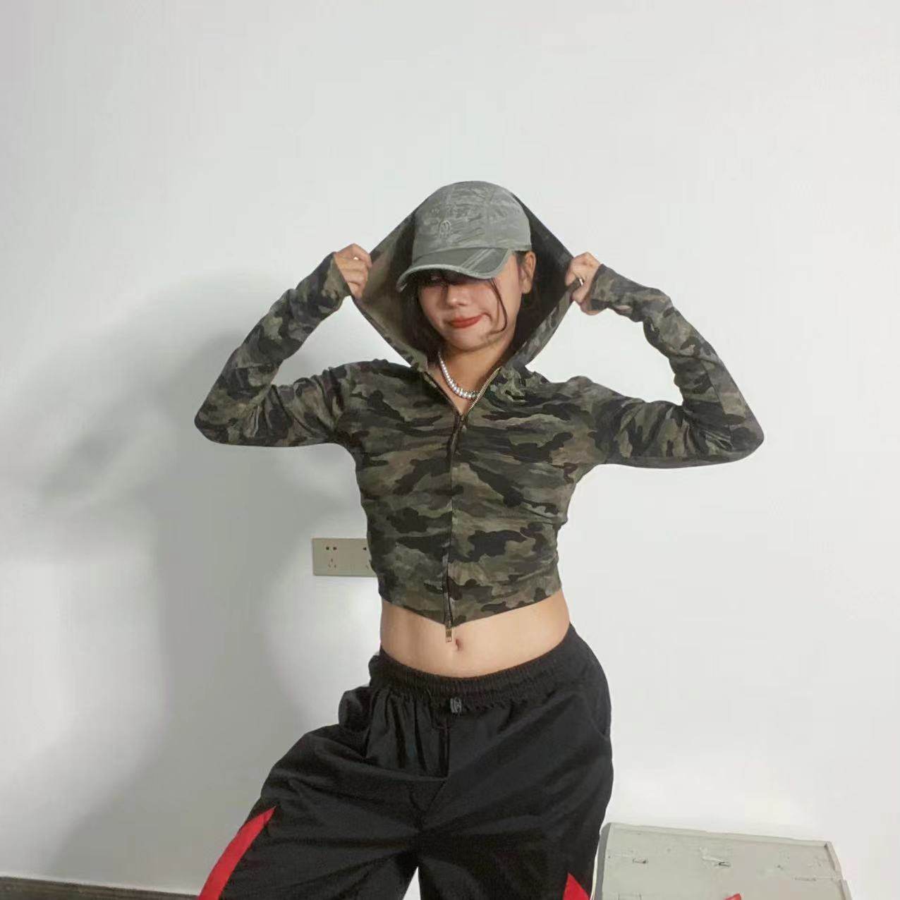 1996 性感帅气迷T袖短款辣妹跳舞修身开衫爵士舞带帽露脐外套秋,淘宝优惠券,粉丝福利购,淘宝优惠卷