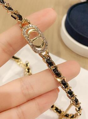 小香风字母项链女法式轻奢高级感编织颈链百搭黑色皮绳choker项圈