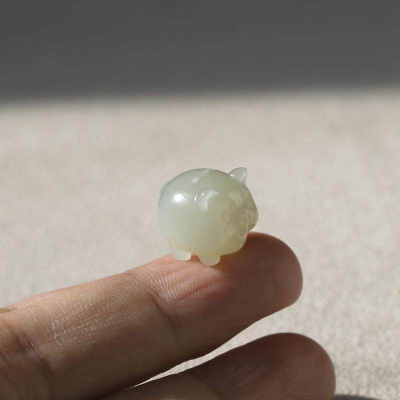 天然和田玉生肖猪吊坠 青白玉山料 属虎六合 属兔 羊三合挂件,淘宝优惠券,粉丝福利购,淘宝优惠卷