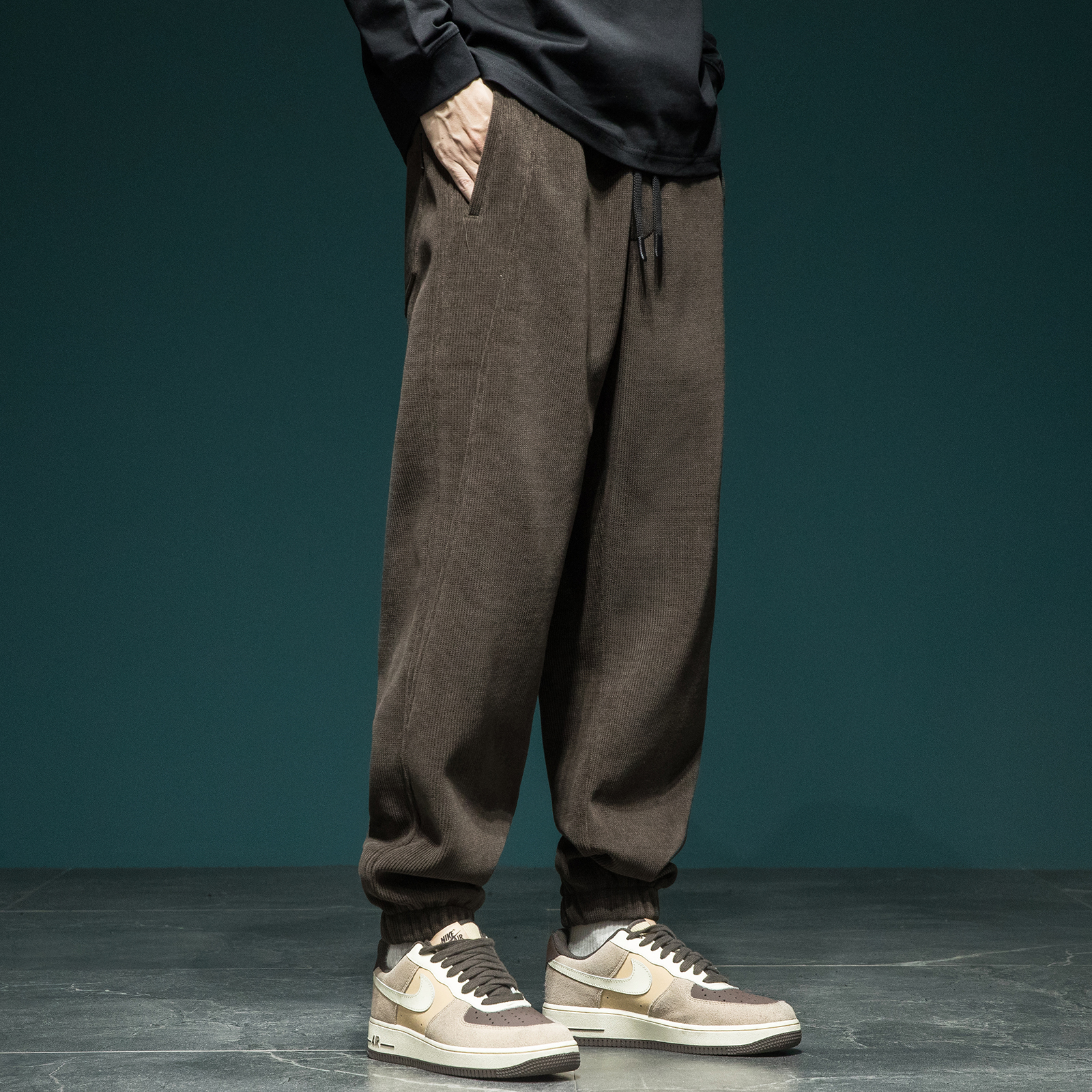 420g重磅奥粒绒加绒休闲裤男士宽松大码冬季新款云感柔肤针织卫裤 - 图0