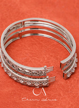 意大利风藤格纹镂空满钻编织手镯