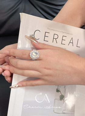 女S925纯银中式鸽子蛋白玉髓戒指