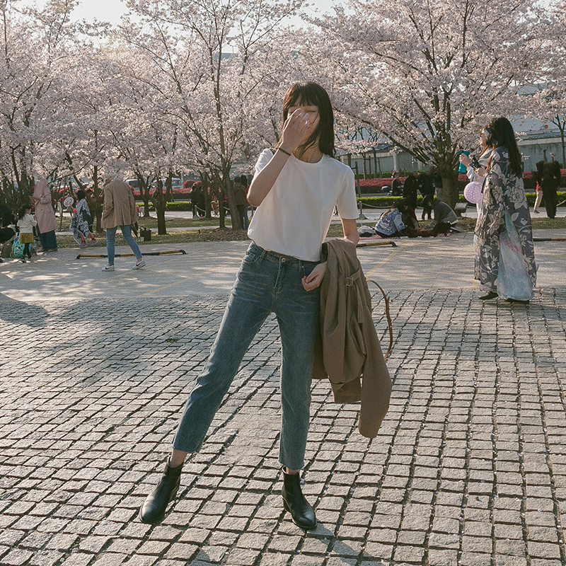 iris.O鸢百搭水洗做旧磨白须边九分弹力修身显瘦微喇叭牛仔裤春夏 - 图3