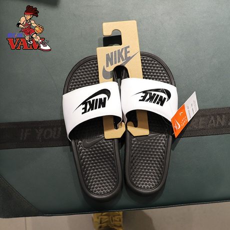 lakers slippers nike