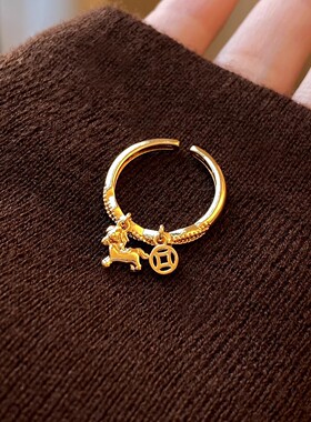 金色小马铜钱开口复古食指戒