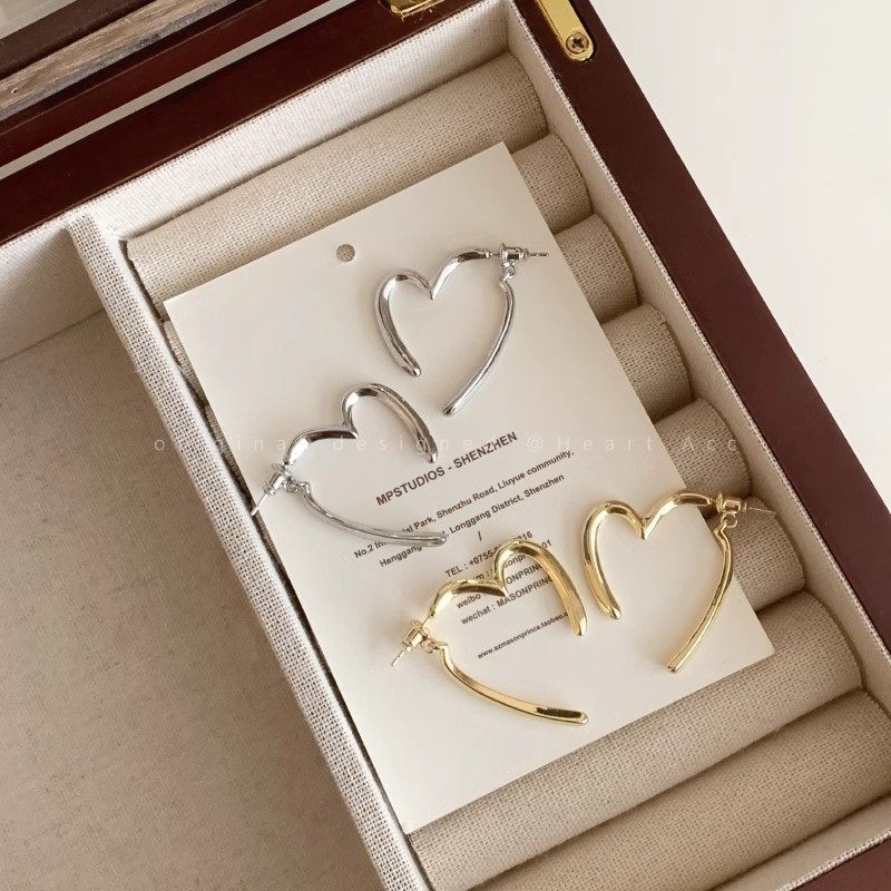 【饰全饰美】S925银针韩国新款金属感交叉爱心耳环女气质冷淡风,淘宝优惠券,粉丝福利购,淘宝优惠卷