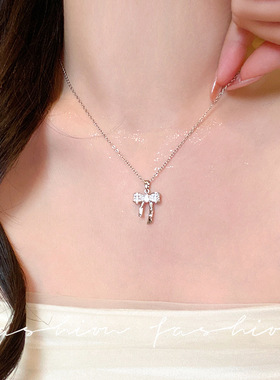 时尚气质轻奢满钻蝴蝶结流苏项链女小众百搭高级感ins锁骨链饰品