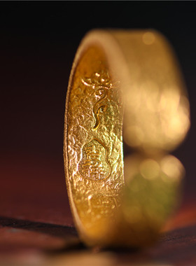 足金手工錾刻古法黄金实心戒指