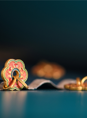 足金珐琅烧蓝小花双耳吊坠