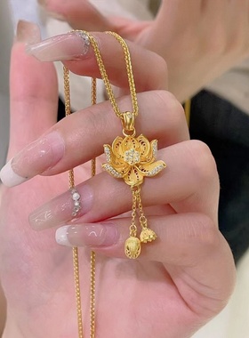 微镶两世欢莲花莲蓬毛衣链挂坠