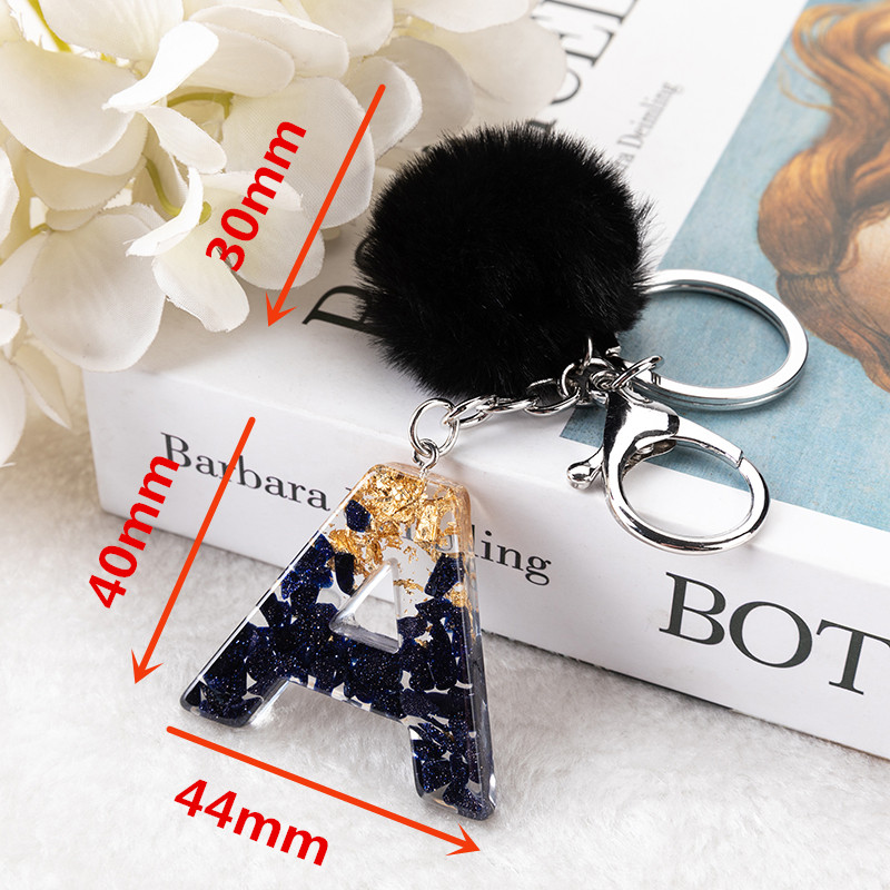 1Pc Black Pompom Letter Keychain English Alphabet Keyring G-图1