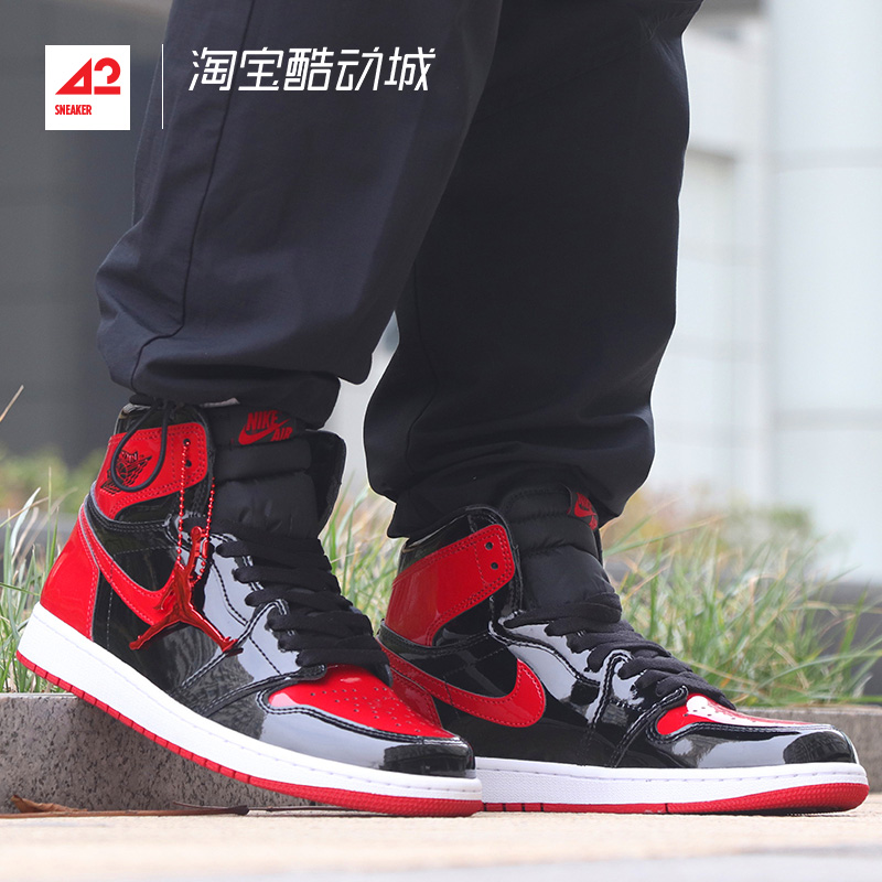 断码清仓现货 Air Jordan 1 AJ1黑红禁穿漆皮篮球鞋 555088-063-图0